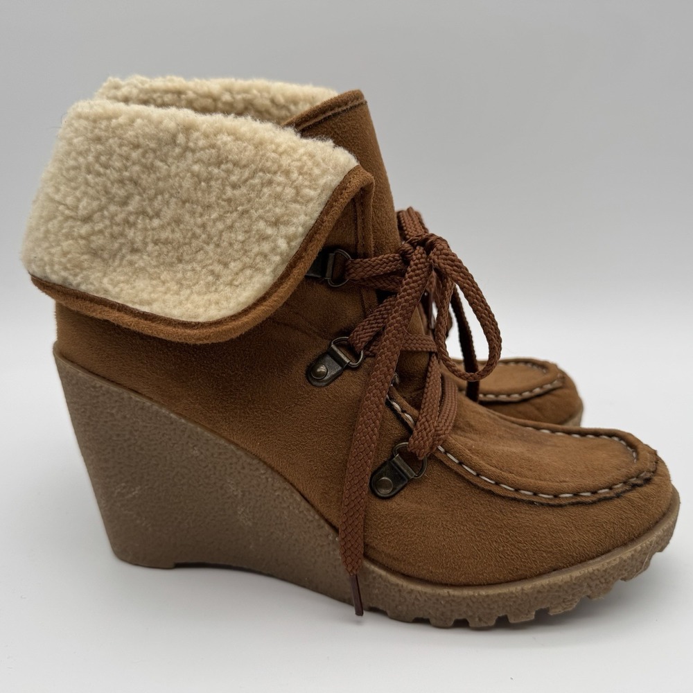 Unionbay Women's Pike Sz 7.5M Brown‎ Faux Fur Lined Wallaby Wedge Ankle Booties